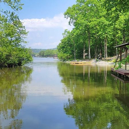 Lakeside Hot Springs Retreat With Kayaks And Boat Dock Hot Springs Village Esterno foto