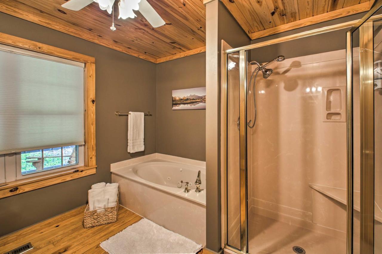 Lakeside Hot Springs Retreat With Kayaks And Boat Dock Hot Springs Village Esterno foto